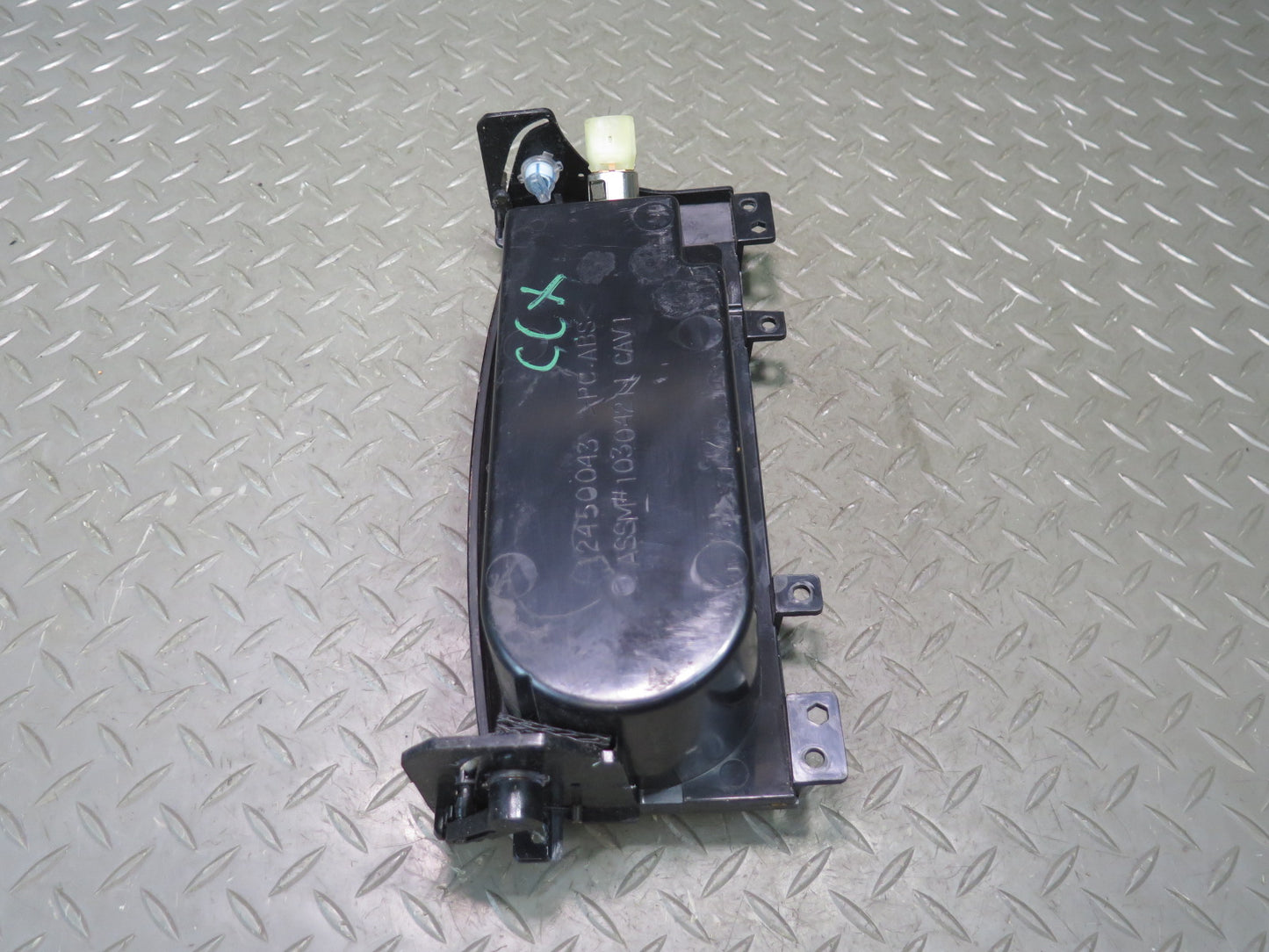 2004-2009 Cadillac XLR Center Console CUP Holder 12450043