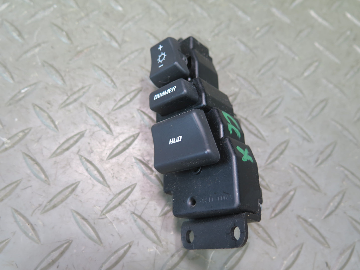 2004-2009 Cadillac XLR Instrument Panel Cluster Left Head UP Display Switch