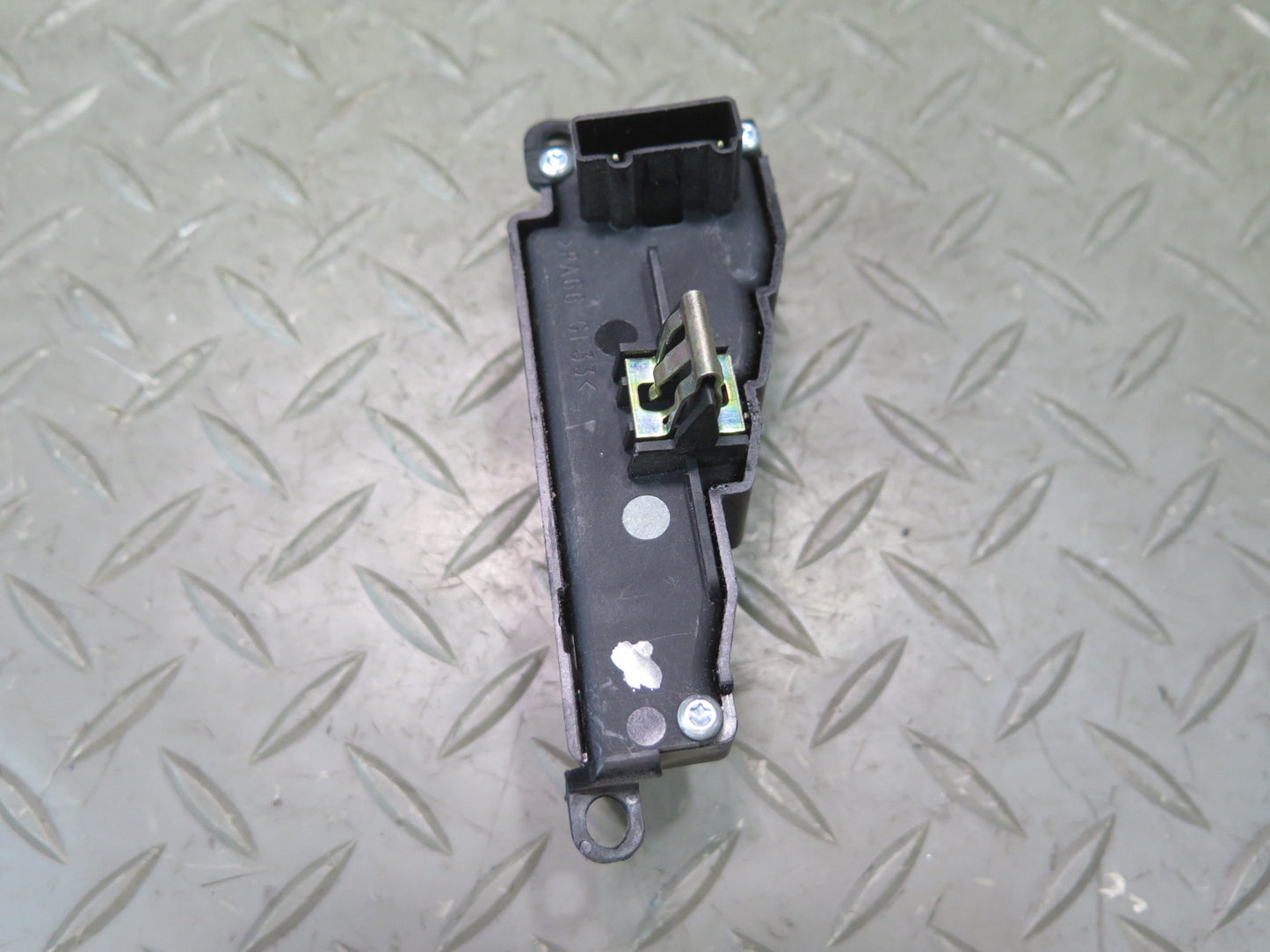 2004-2009 Cadillac XLR Instrument Panel Cluster Left Head UP Display Switch