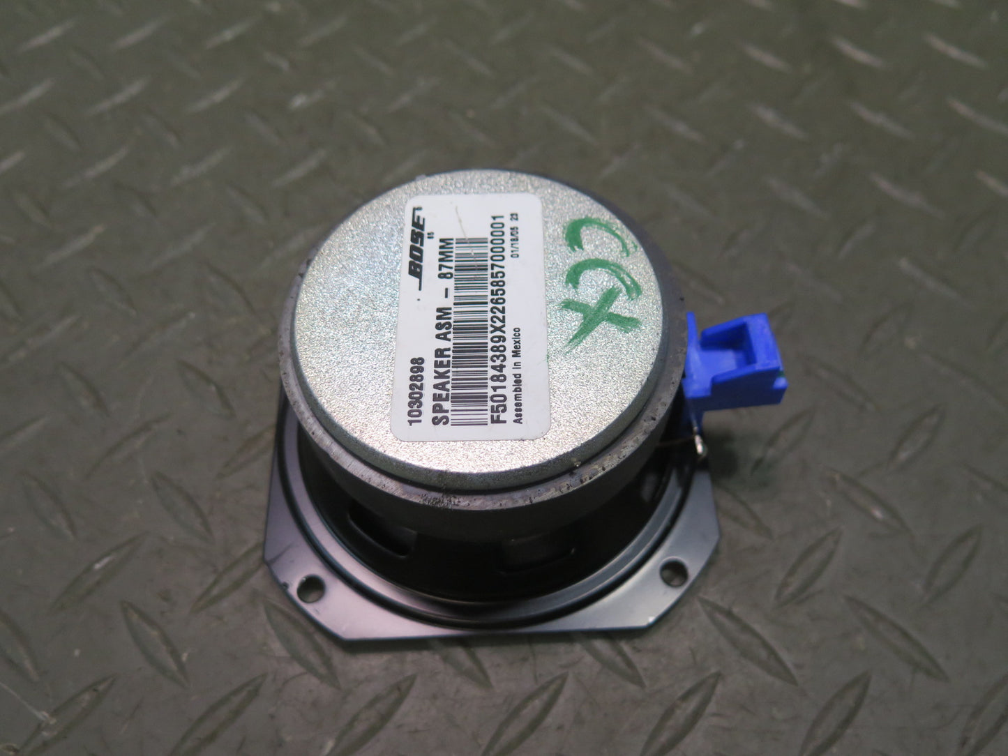 2004-2009 Cadillac XLR Dash Center Speaker 10302898