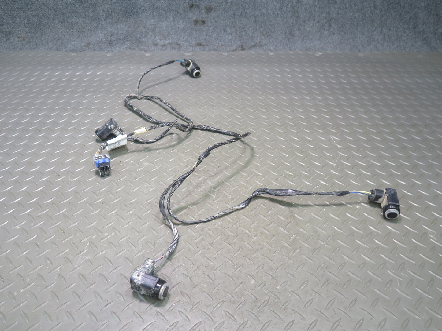 2004-2009 Cadillac XLR Rear Bumper PDC Parking Distance Sensor Wiring Set