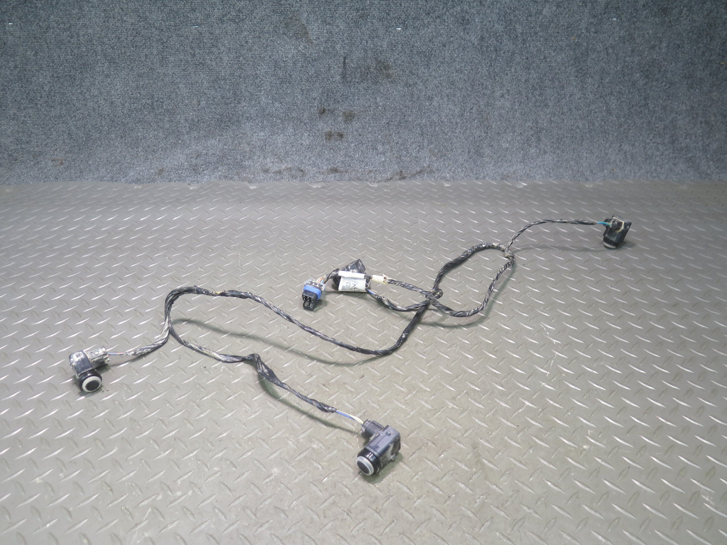2004-2009 Cadillac XLR Rear Bumper PDC Parking Distance Sensor Wiring Set