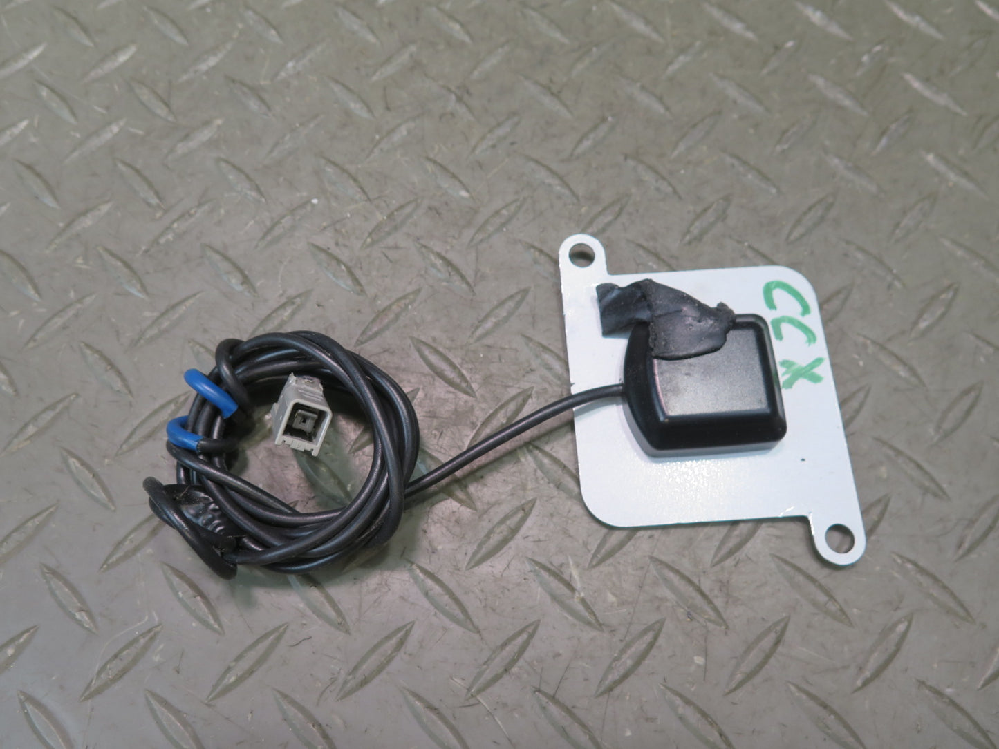 2004-2009 Cadillac XLR Interior GPS Navigation Radio Antenna 10346187