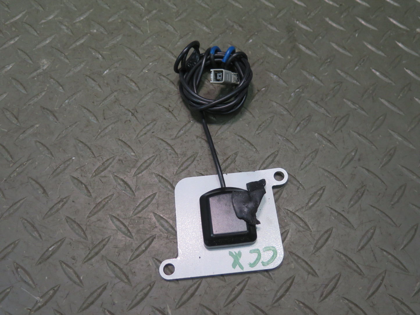 2004-2009 Cadillac XLR Interior GPS Navigation Radio Antenna 10346187