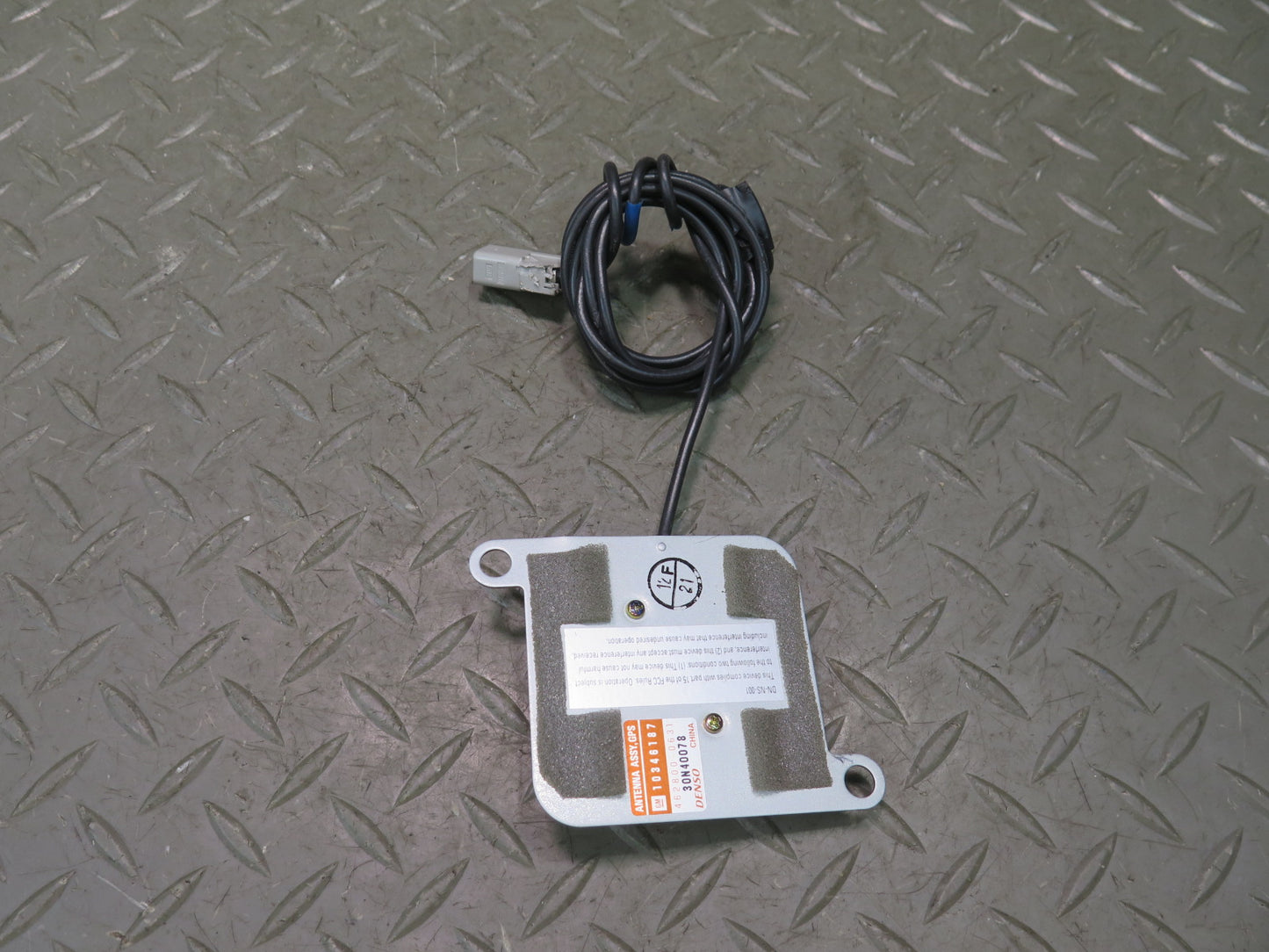 2004-2009 Cadillac XLR Interior GPS Navigation Radio Antenna 10346187