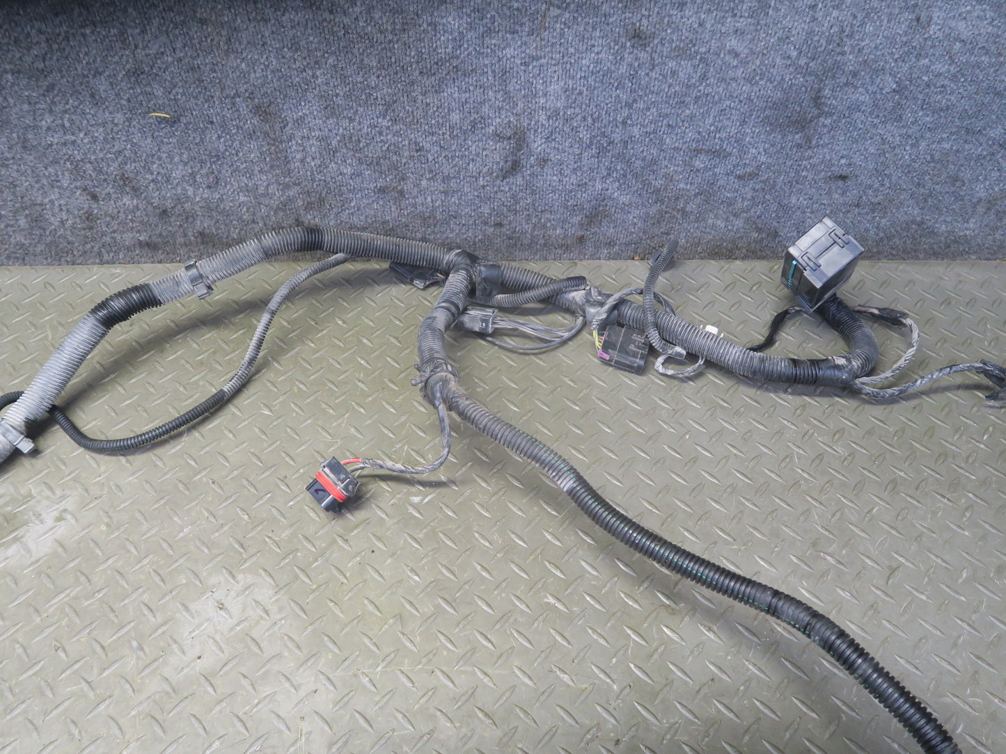 2005 Cadillac XLR 4.6L V8 Front Headlight Wire Wiring Harness 10378943
