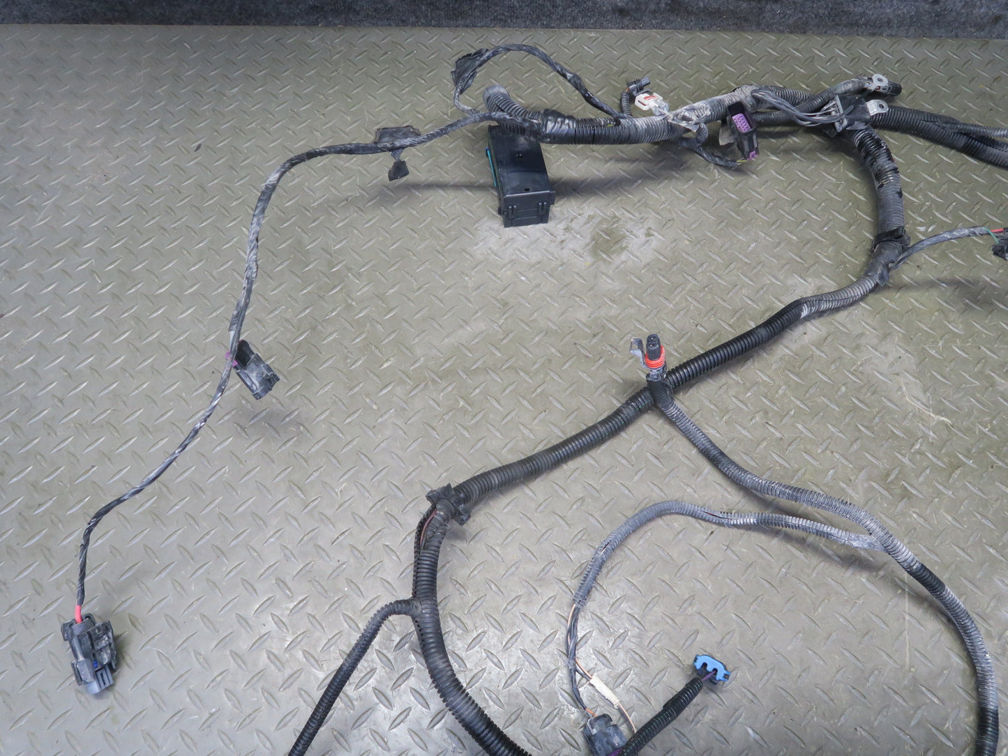 2005 Cadillac XLR 4.6L V8 Front Headlight Wire Wiring Harness 10378943