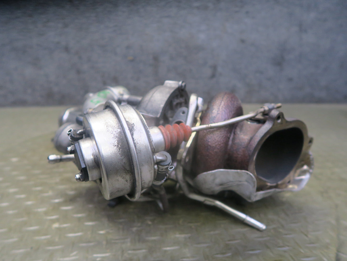 2006-2012 Bentley Flying Spur 6.0L W12 Engine Left Side Turbo Turbocharger