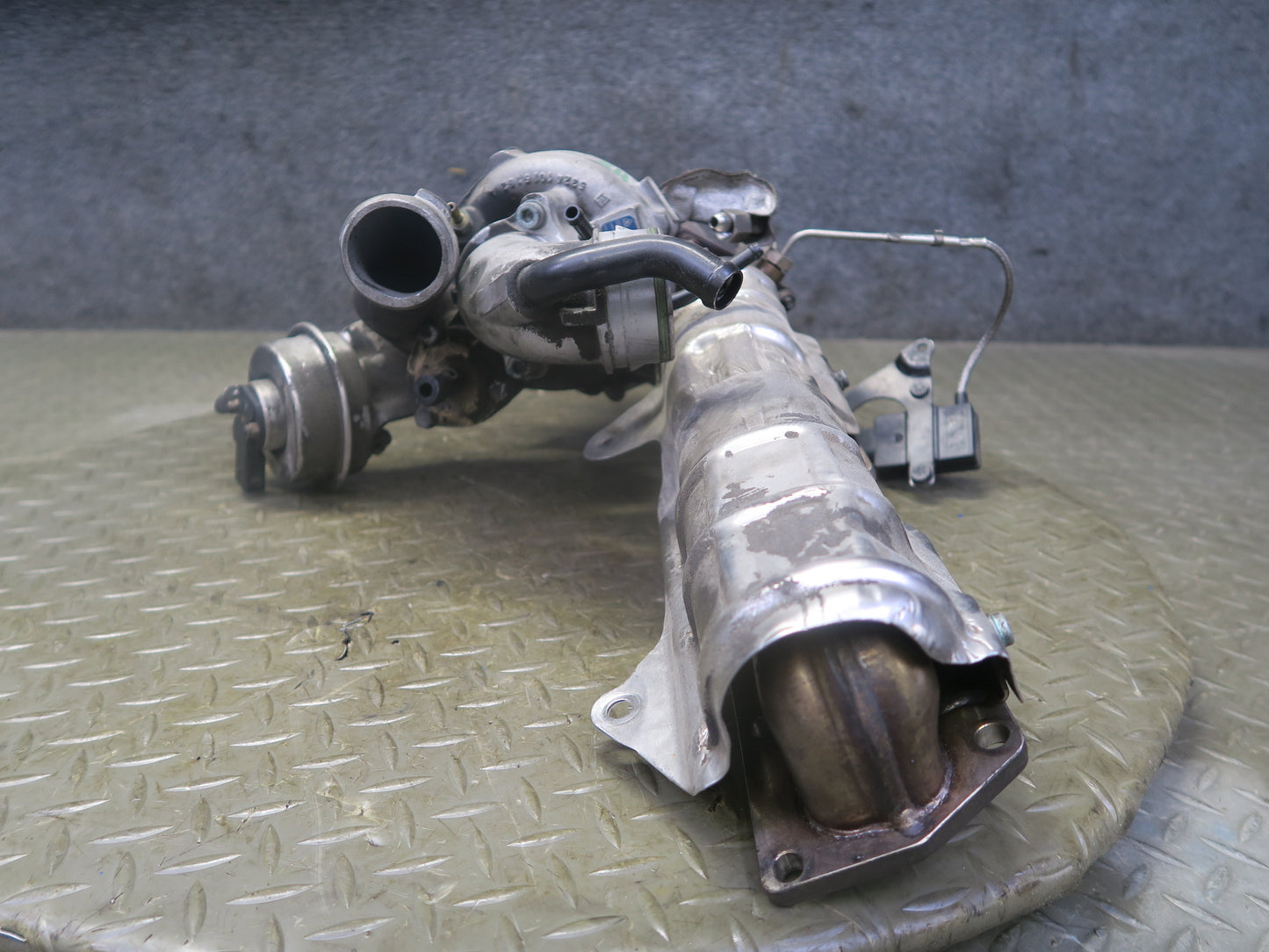 2006-2012 Bentley Flying Spur 6.0L W12 Engine Right Side Turbo Turbocharger