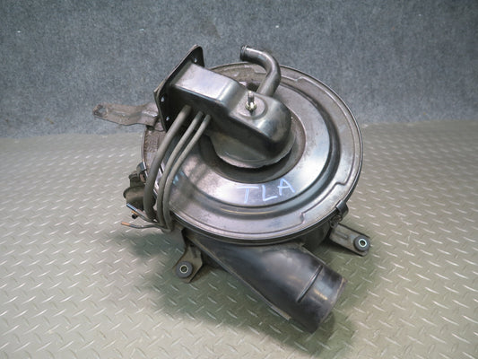 1991-1992 Toyota Land Cruiser FJ80 3FE Air Intake Cleaner Filter Box