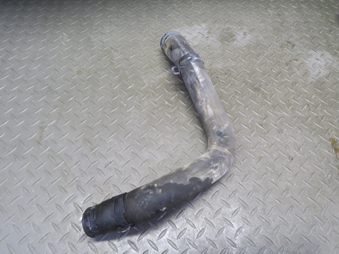 2004-2009 Cadillac XLR 4.6L V8 Engine Coolant Water Pipe Line Hose Tube Set