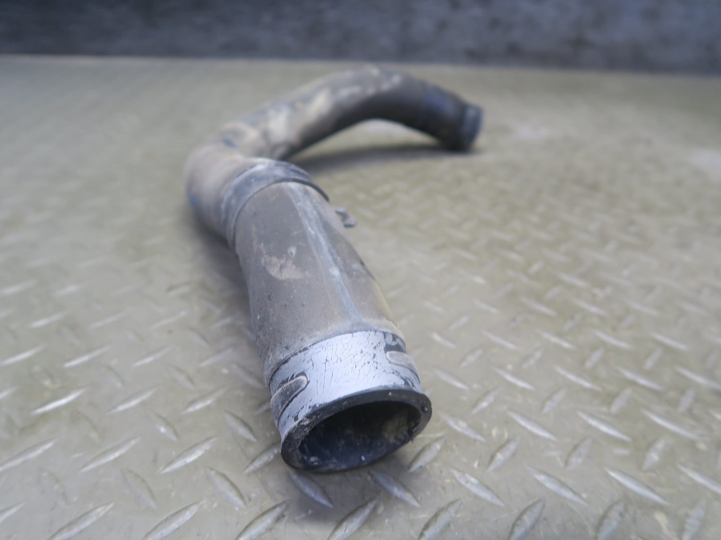 2004-2009 Cadillac XLR 4.6L V8 Engine Coolant Water Pipe Line Hose Tube Set