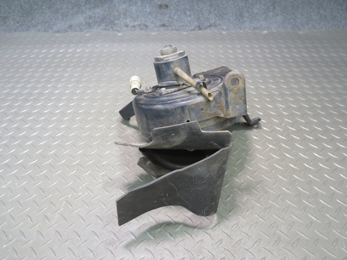 1991-1992 Toyota Land Cruiser FJ80 3FE Air Intake Blower Motor