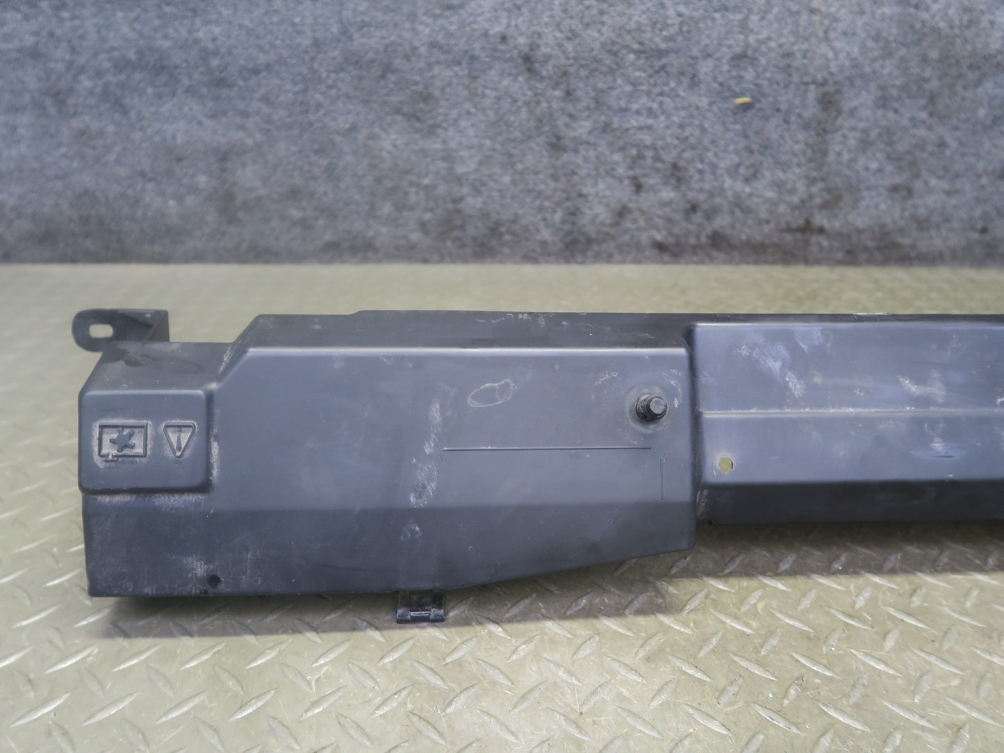 2004-2009 Cadillac XLR Front Upper Radiator Support Bracket Cover