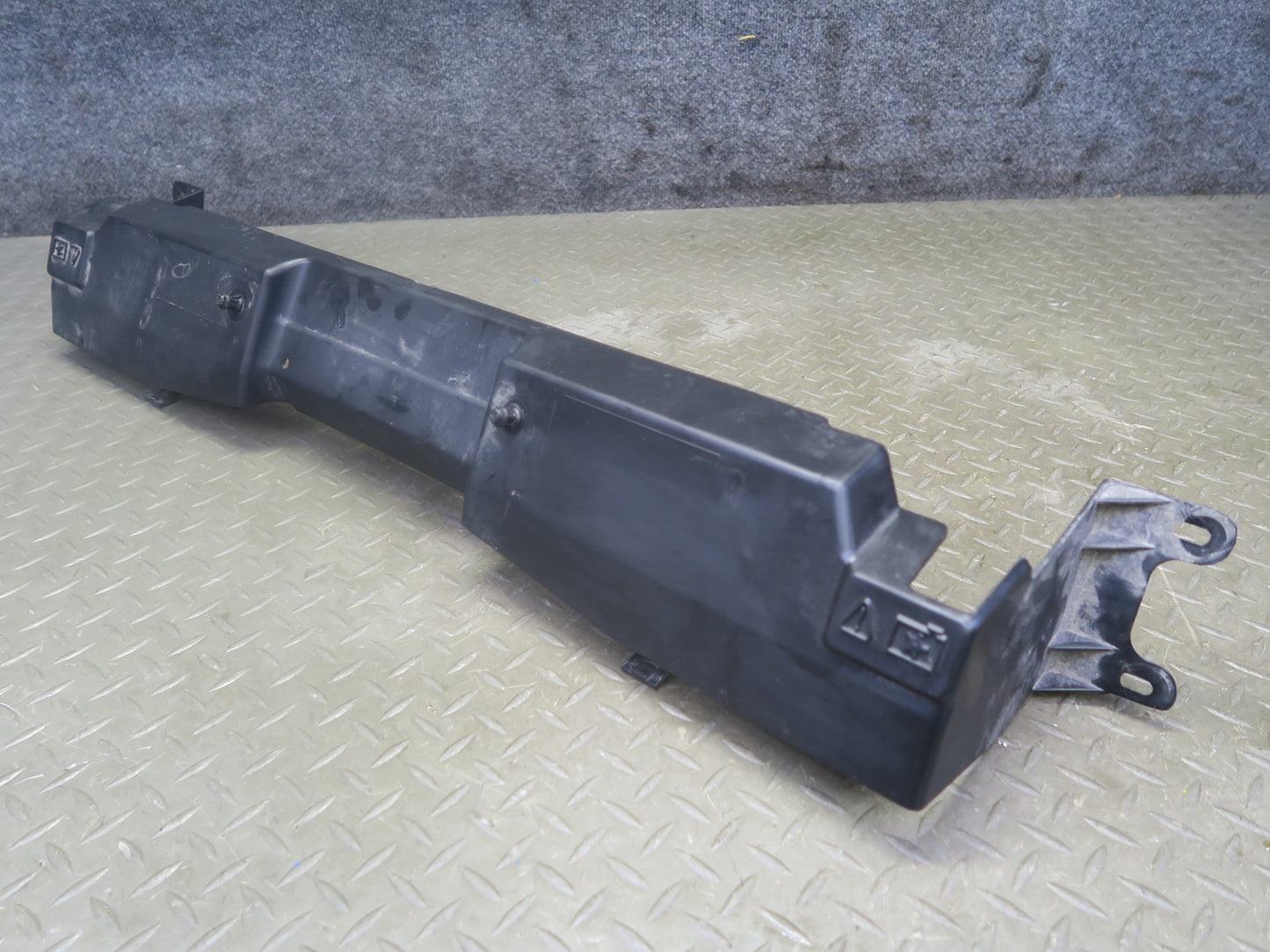 2004-2009 Cadillac XLR Front Upper Radiator Support Bracket Cover