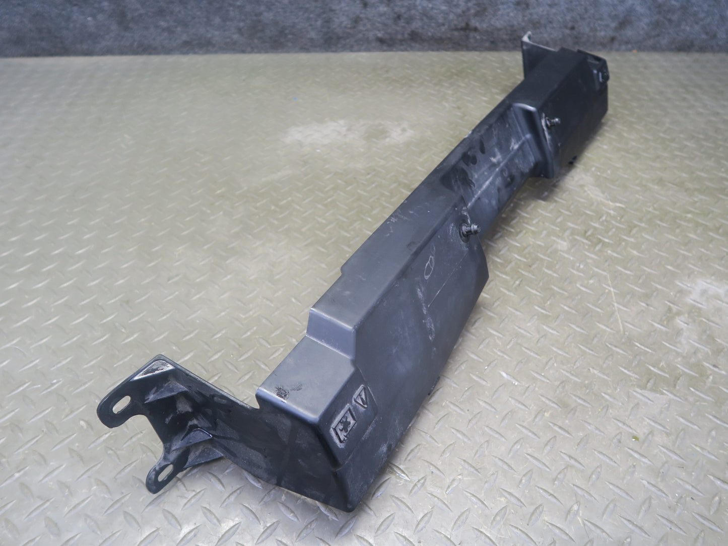 2004-2009 Cadillac XLR Front Upper Radiator Support Bracket Cover