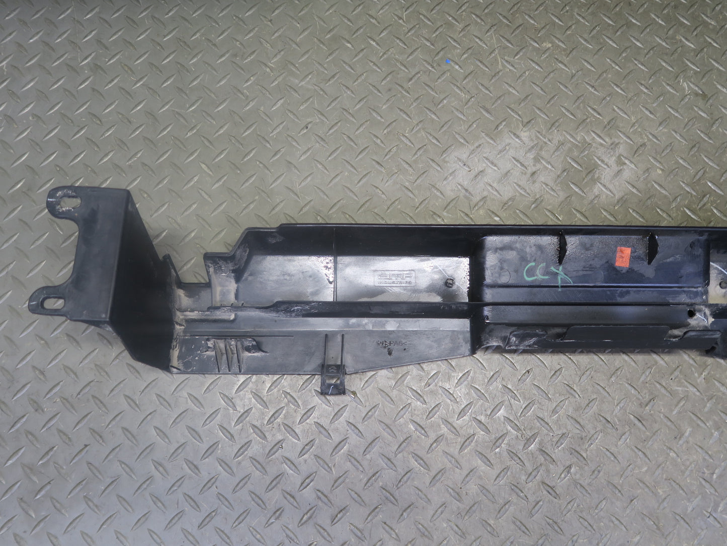2004-2009 Cadillac XLR Front Upper Radiator Support Bracket Cover