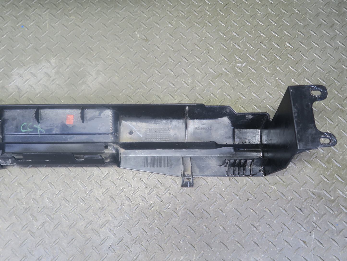 2004-2009 Cadillac XLR Front Upper Radiator Support Bracket Cover