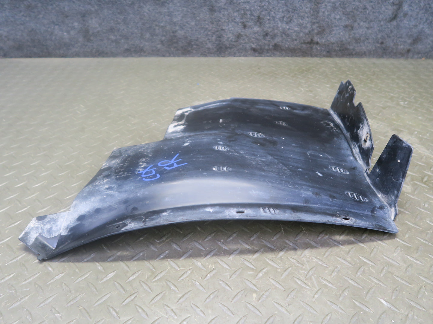2004-2009 Cadillac XLR Front Right Fender Liner Wheel Splash Shield Guard