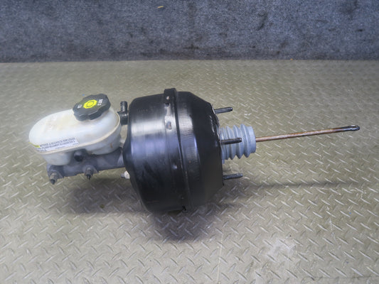 2004-2008 Cadillac XLR Power Brake Booster Master Cylinder Fluid Reservoir