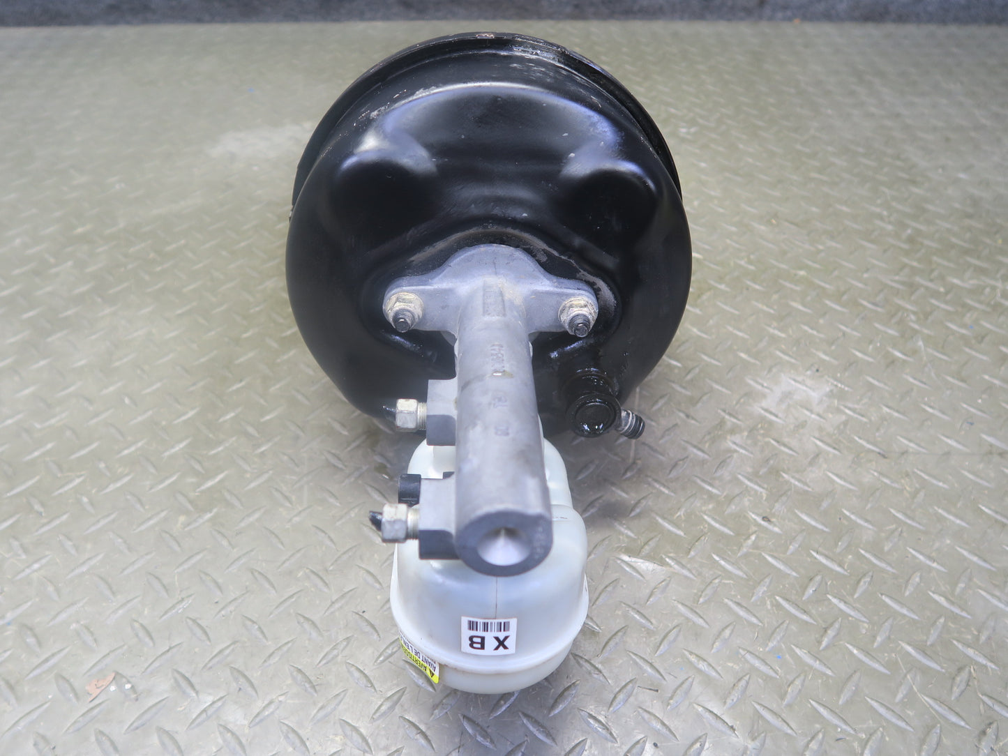 2004-2008 Cadillac XLR Power Brake Booster Master Cylinder Fluid Reservoir