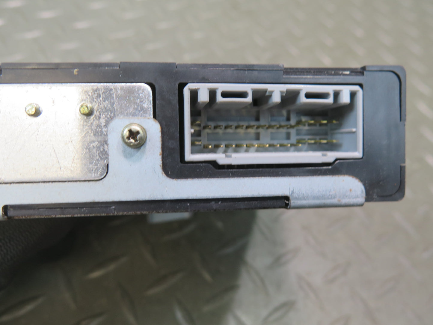 1991-1992 Toyota Land Cruiser FJ80 3FE Cruise Control Module Unit 88240-60050