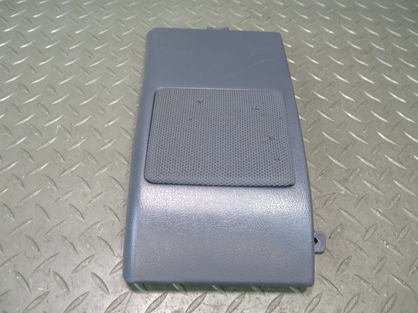 1991-1992 Toyota Land Cruiser FJ80 Front Right Side Dash Speaker Cover Gray