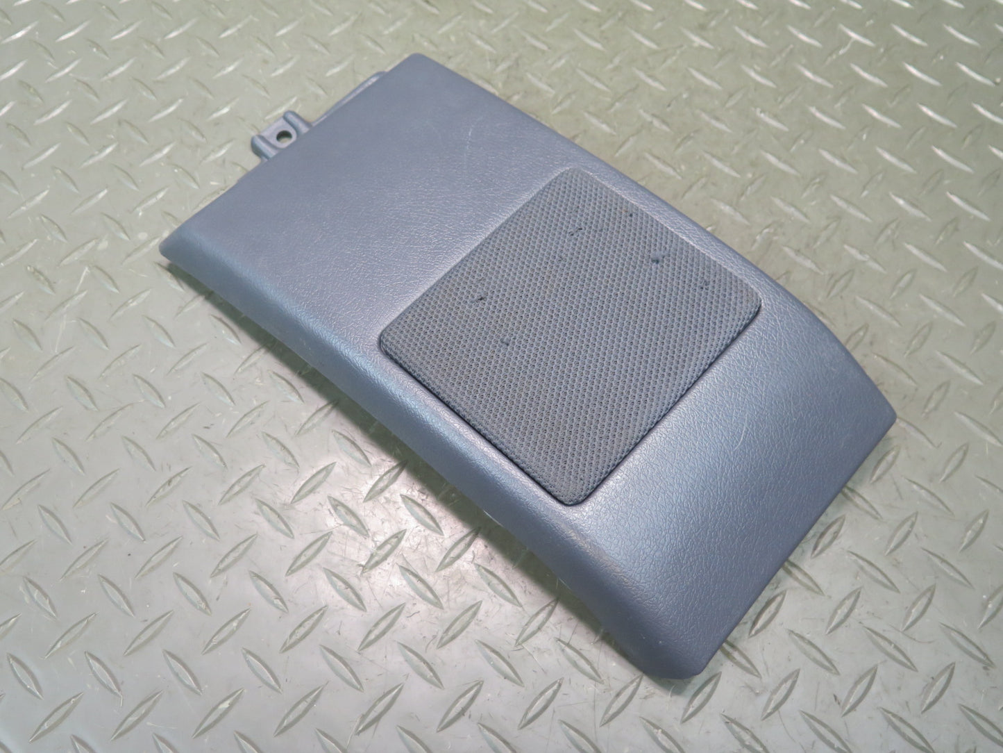 1991-1992 Toyota Land Cruiser FJ80 Front Right Side Dash Speaker Cover Gray