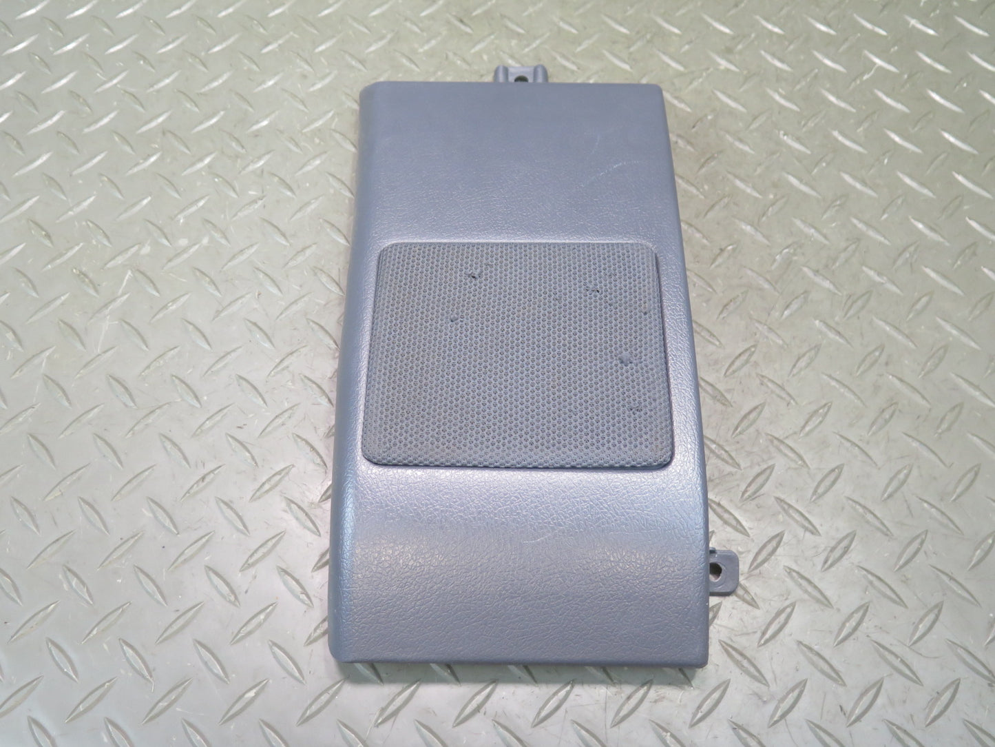 1991-1992 Toyota Land Cruiser FJ80 Front Right Side Dash Speaker Cover Gray