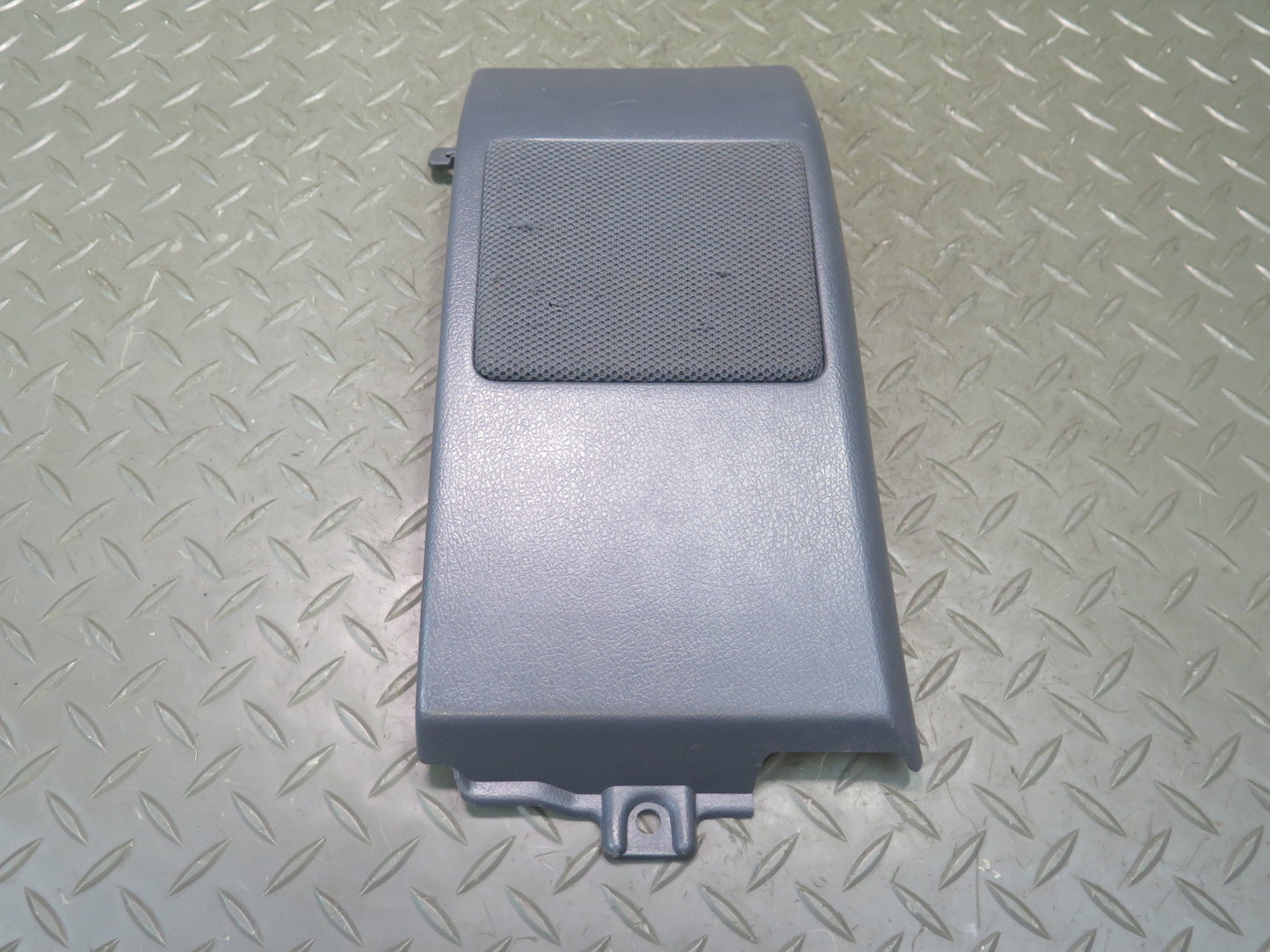 1991-1992 Toyota Land Cruiser FJ80 Front Right Side Dash Speaker Cover Gray