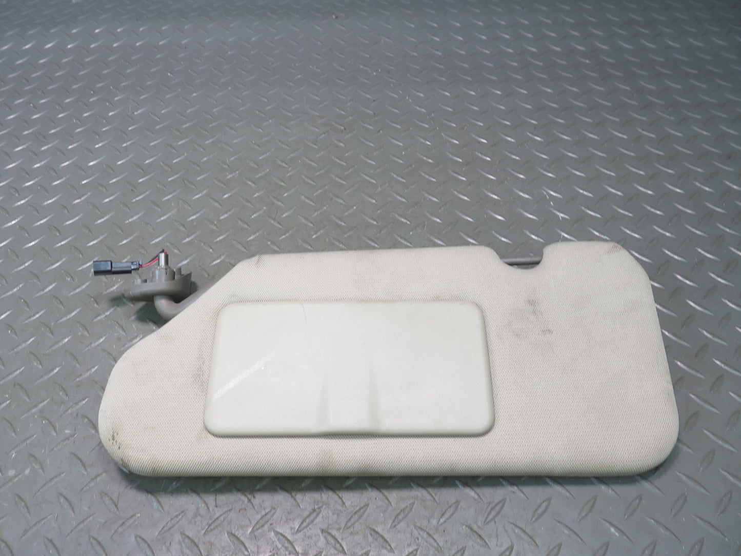 2004-2009 Cadillac XLR Front Left & Right Sun Visor Set of 2