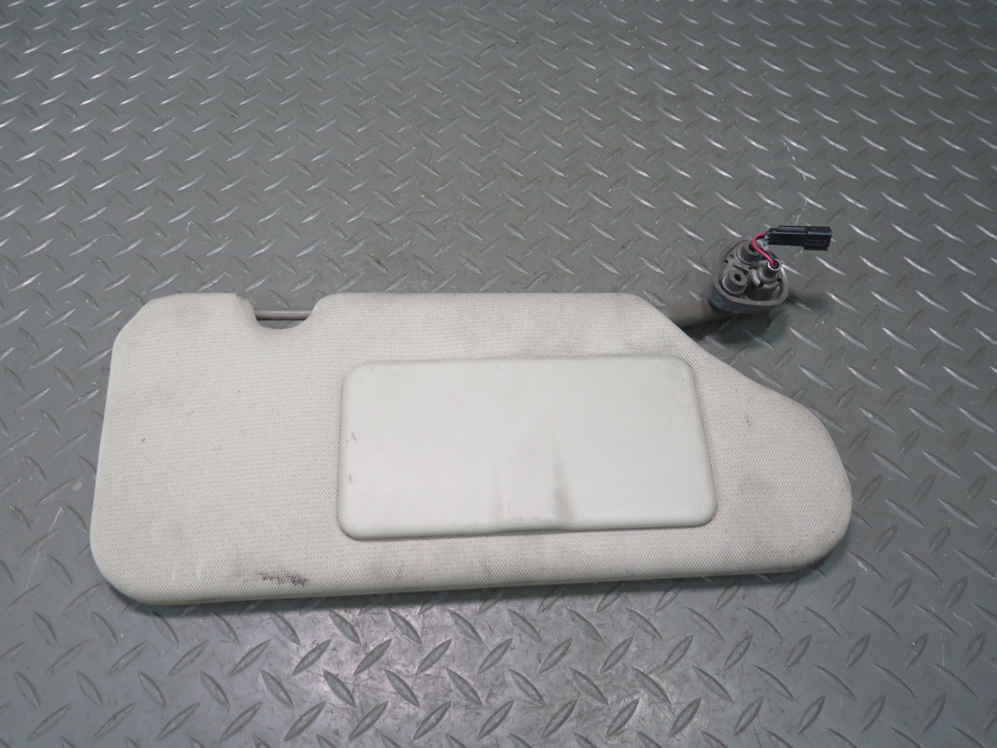 2004-2009 Cadillac XLR Front Left & Right Sun Visor Set of 2