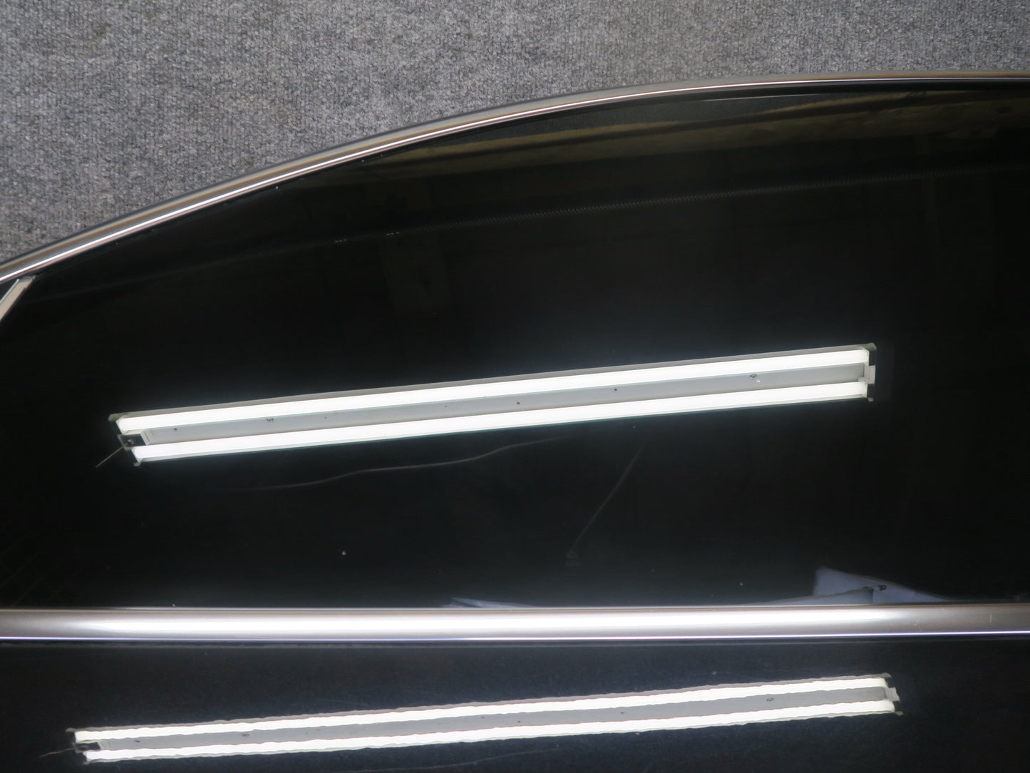 2011-2018 Porsche Cayenne 958 Front Left Door Black Shell Panel w Glass