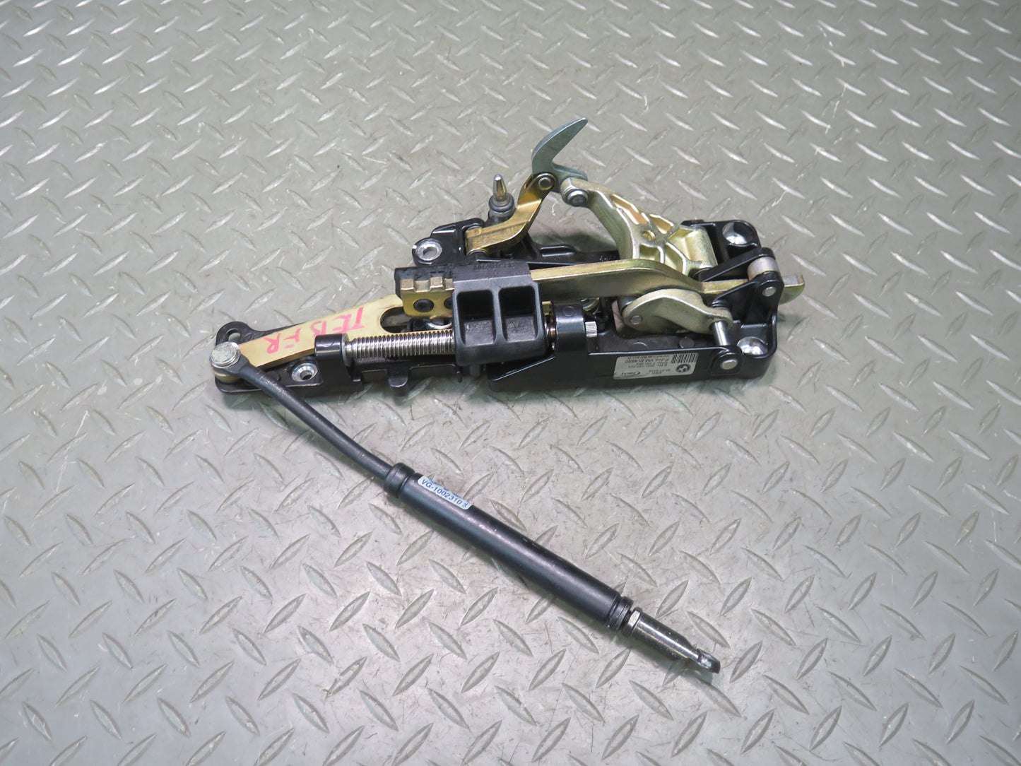 01-06 BMW E46 330ci Convertible T Front Righ Soft TOP Roof Lock Latch OEM