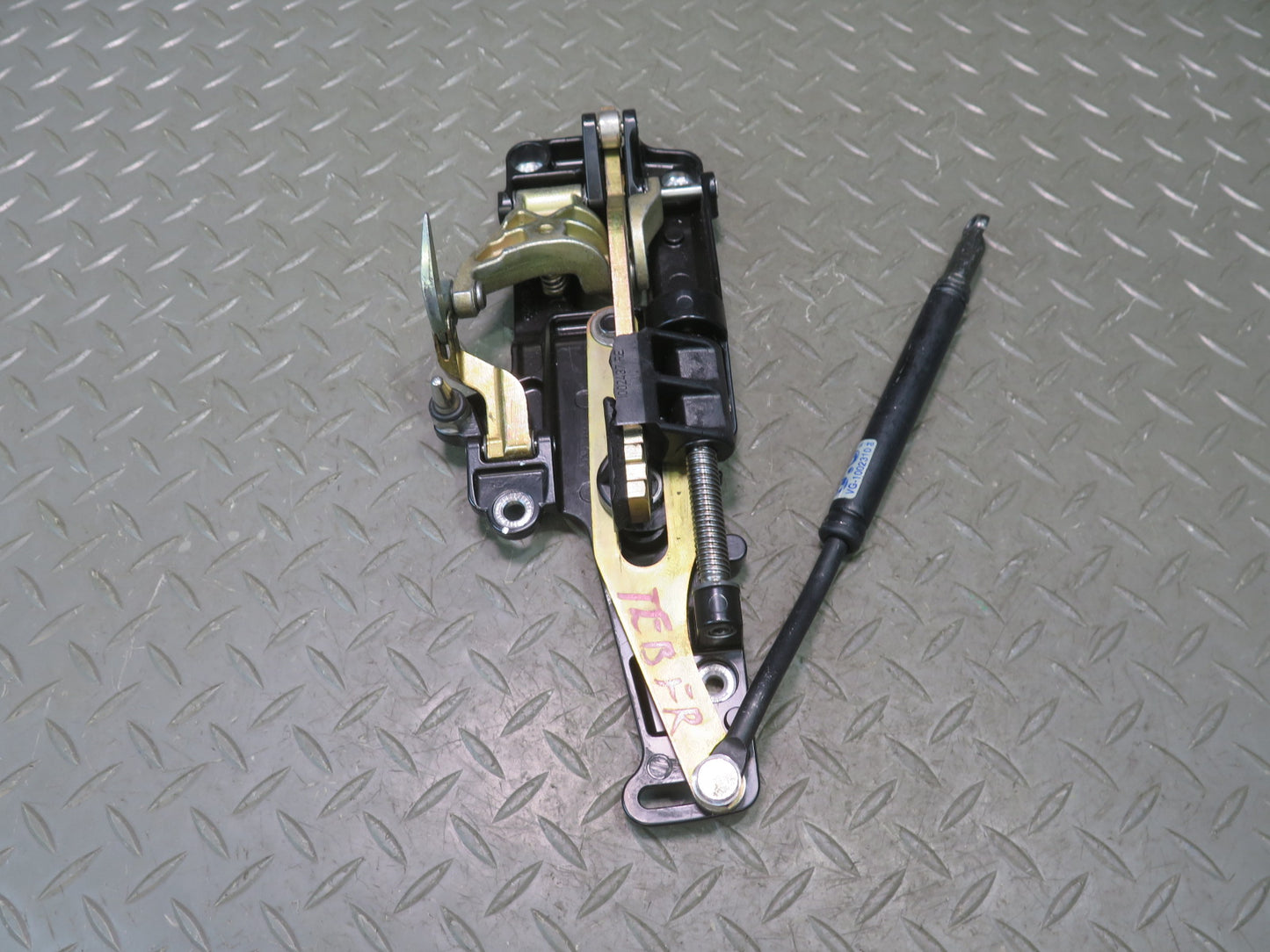 01-06 BMW E46 330ci Convertible T Front Righ Soft TOP Roof Lock Latch OEM