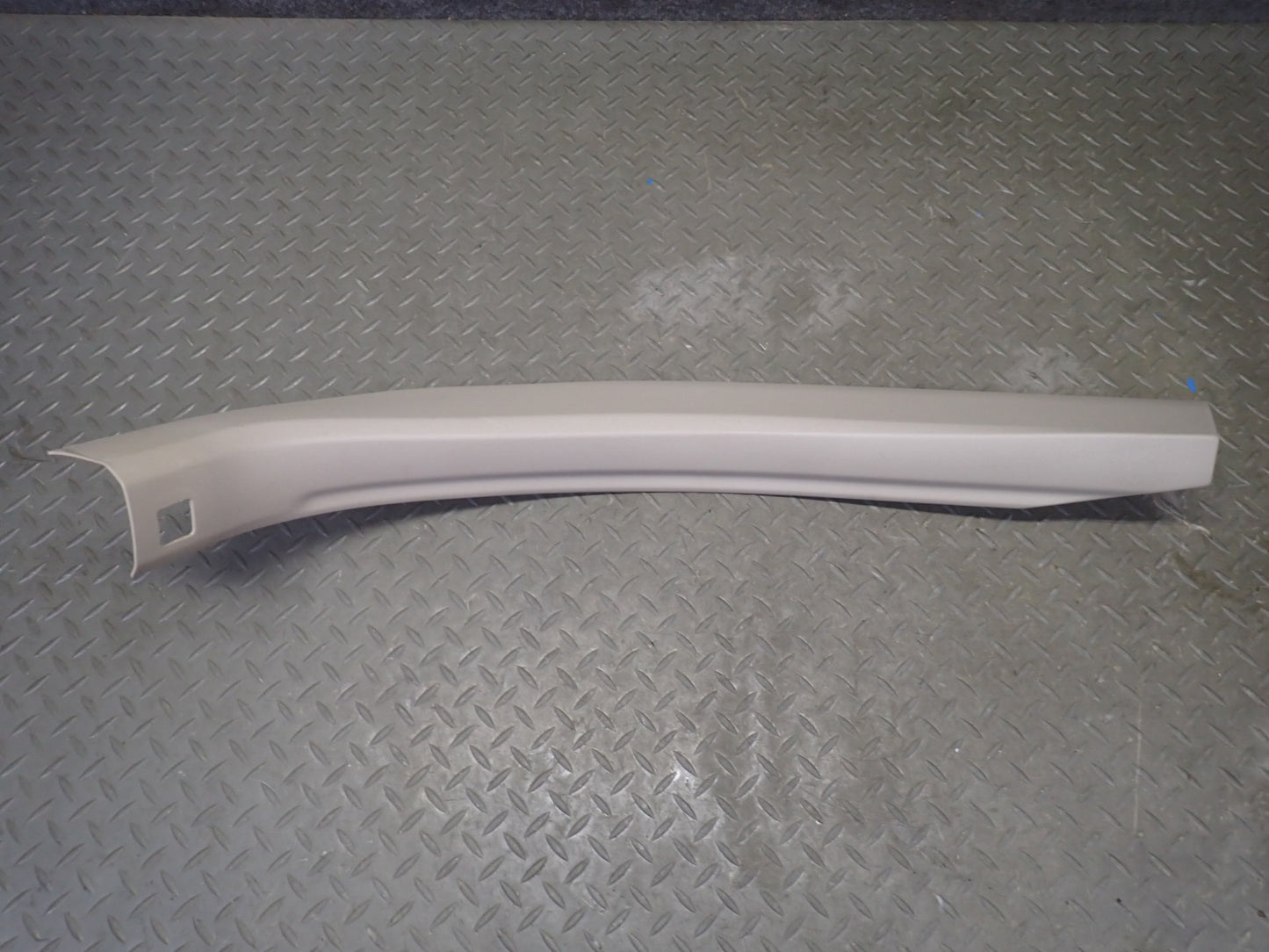 2004-2006 Cadillac XLR Set of 2 Left Right Side B Pillar Cover Panel Trim Shale