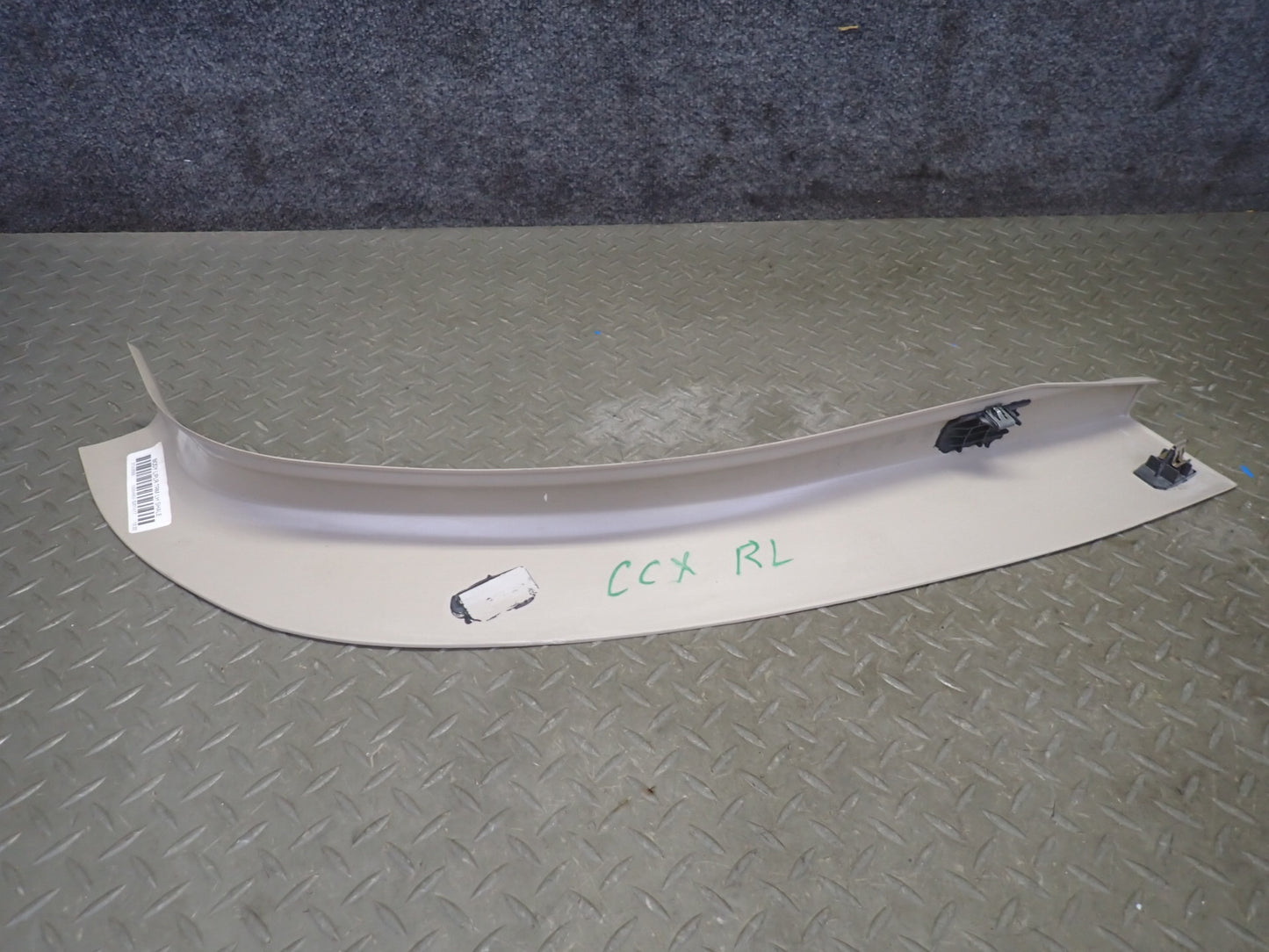 2004-2006 Cadillac XLR Set of 2 Left Right Side B Pillar Cover Panel Trim Shale