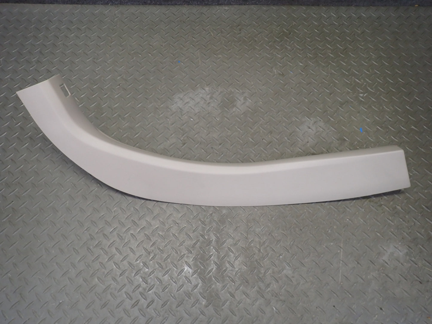 2004-2006 Cadillac XLR Set of 2 Left Right Side B Pillar Cover Panel Trim Shale