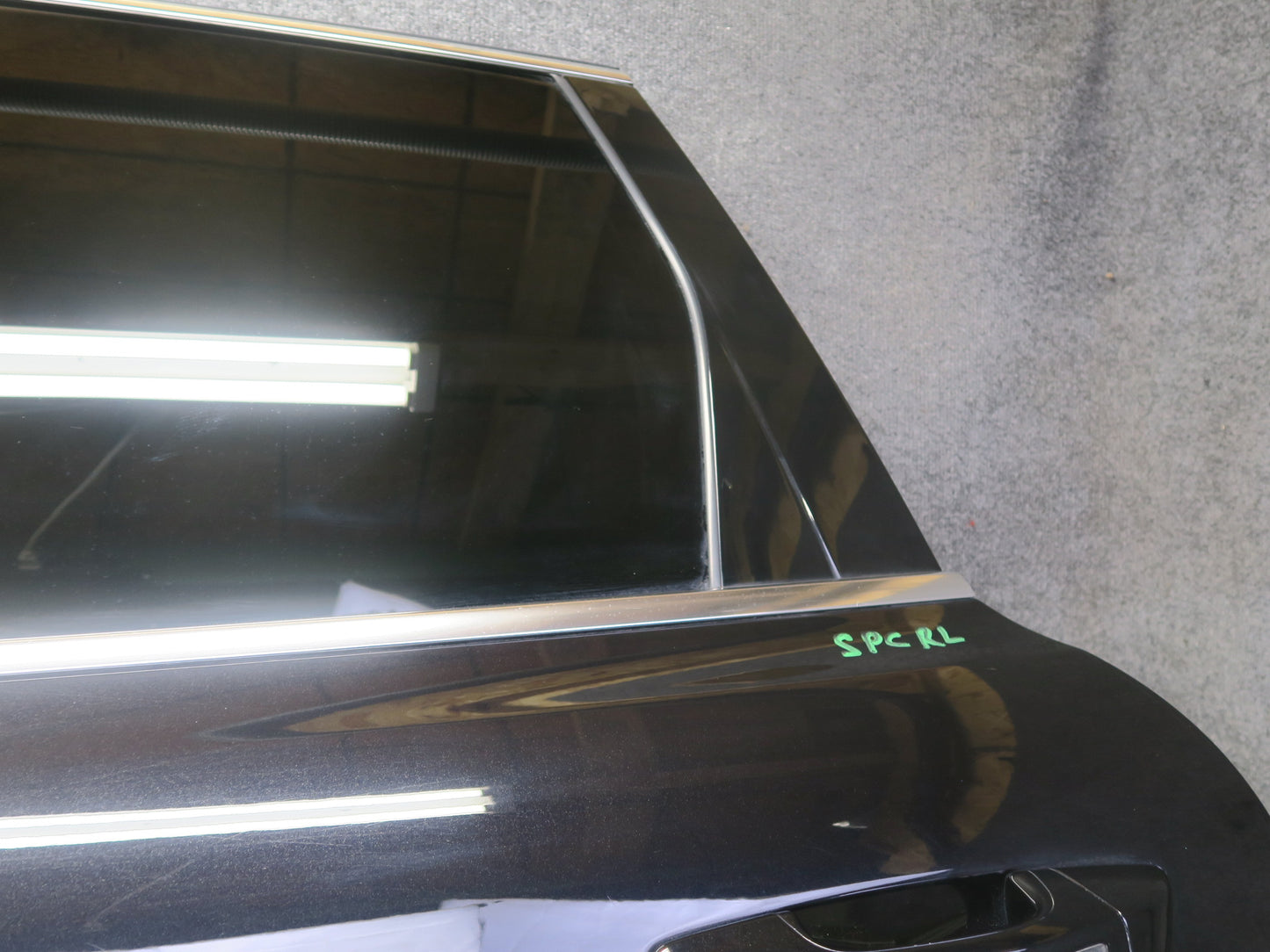 2011-2018 Porsche Cayenne 958 Rear Left Door Black Shell Panel w Glass