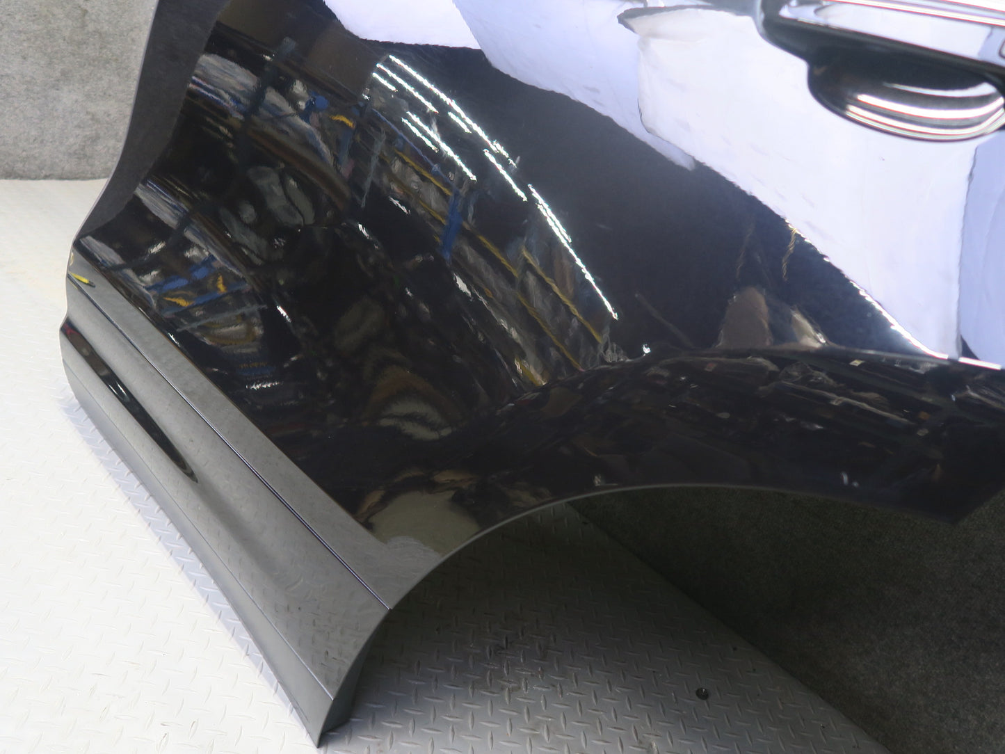 2011-2018 Porsche Cayenne 958 Rear Left Door Black Shell Panel w Glass