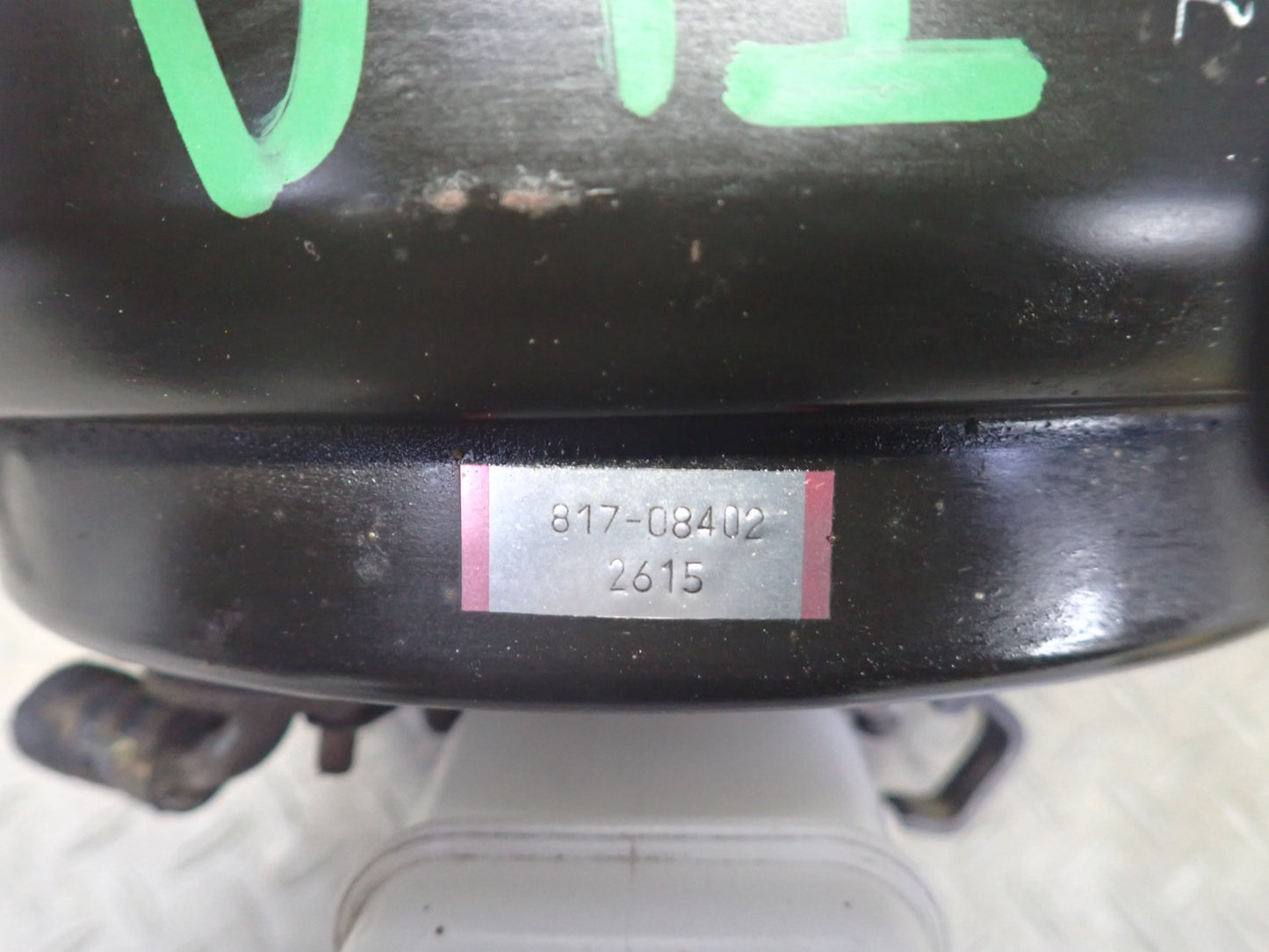 1991-1992 Toyota Land Cruiser FJ80 Brake Master Cylinder Booster Fluid Reservoir