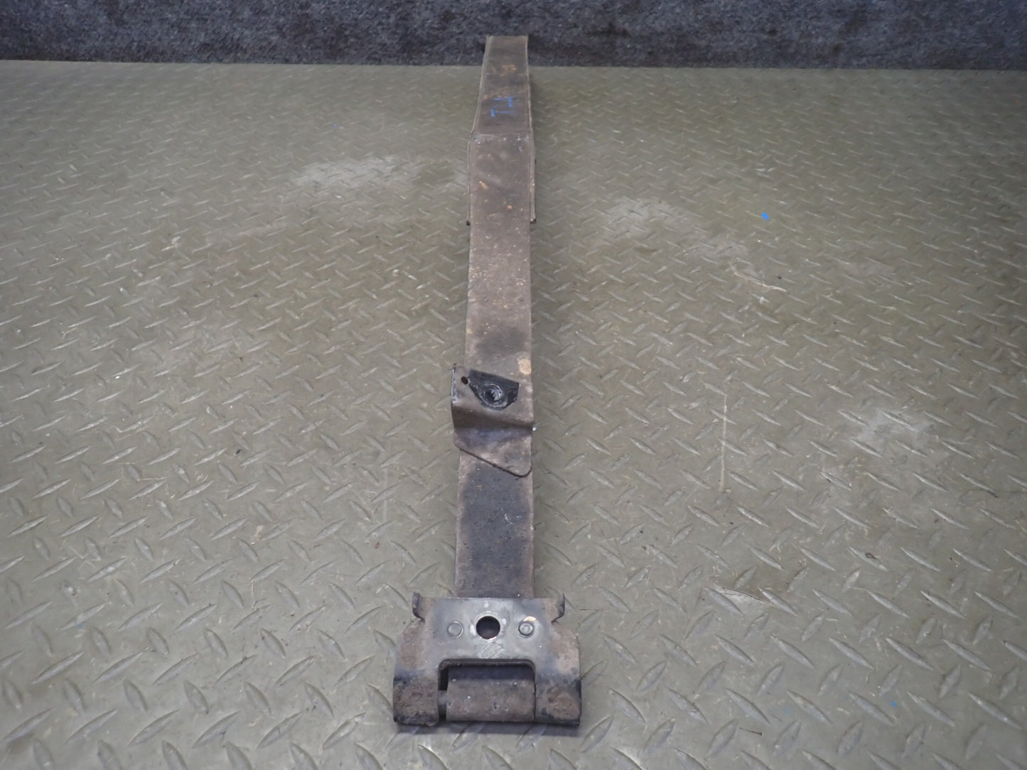 1991-1997 Toyota Land Cruiser FJ80 Set of 2 Fuel Gas Tank Straps w Mount Bracket