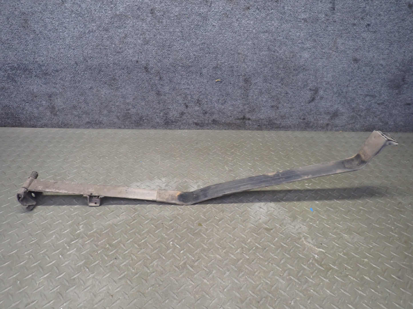 1991-1997 Toyota Land Cruiser FJ80 Set of 2 Fuel Gas Tank Straps w Mount Bracket