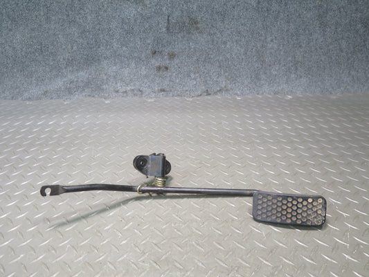 1991-1994 Toyota Land Cruiser FJ80 Gas Acceleration Pedal