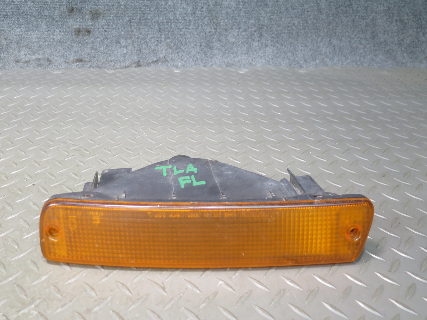 1991-1992 Toyota Land Cruiser FJ80 Front Lower Amber Turn Signal Light Lamp Set