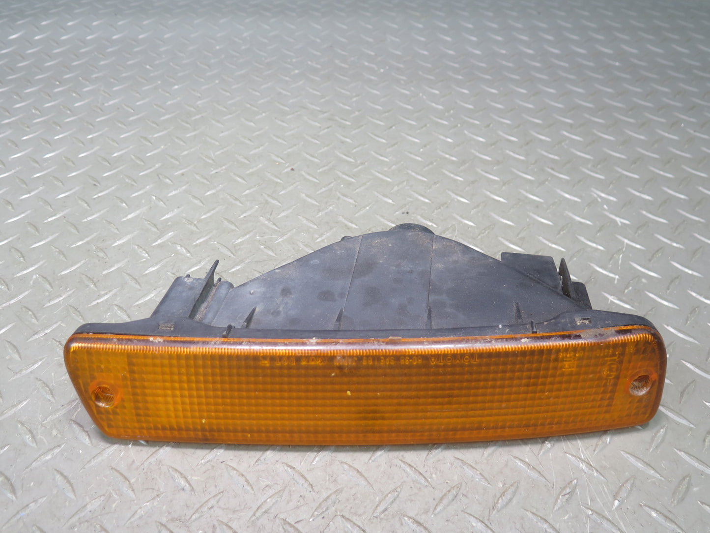 1991-1992 Toyota Land Cruiser FJ80 Front Lower Amber Turn Signal Light Lamp Set