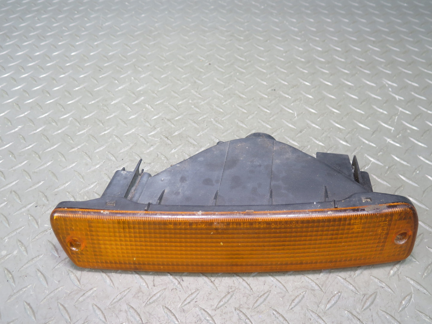 1991-1992 Toyota Land Cruiser FJ80 Front Lower Amber Turn Signal Light Lamp Set