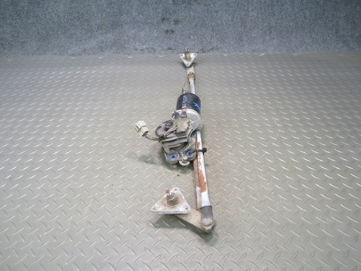 91-95 Toyota SW21L MR2 Front Windshield Wiper Transmission Linkage w Motor OEM