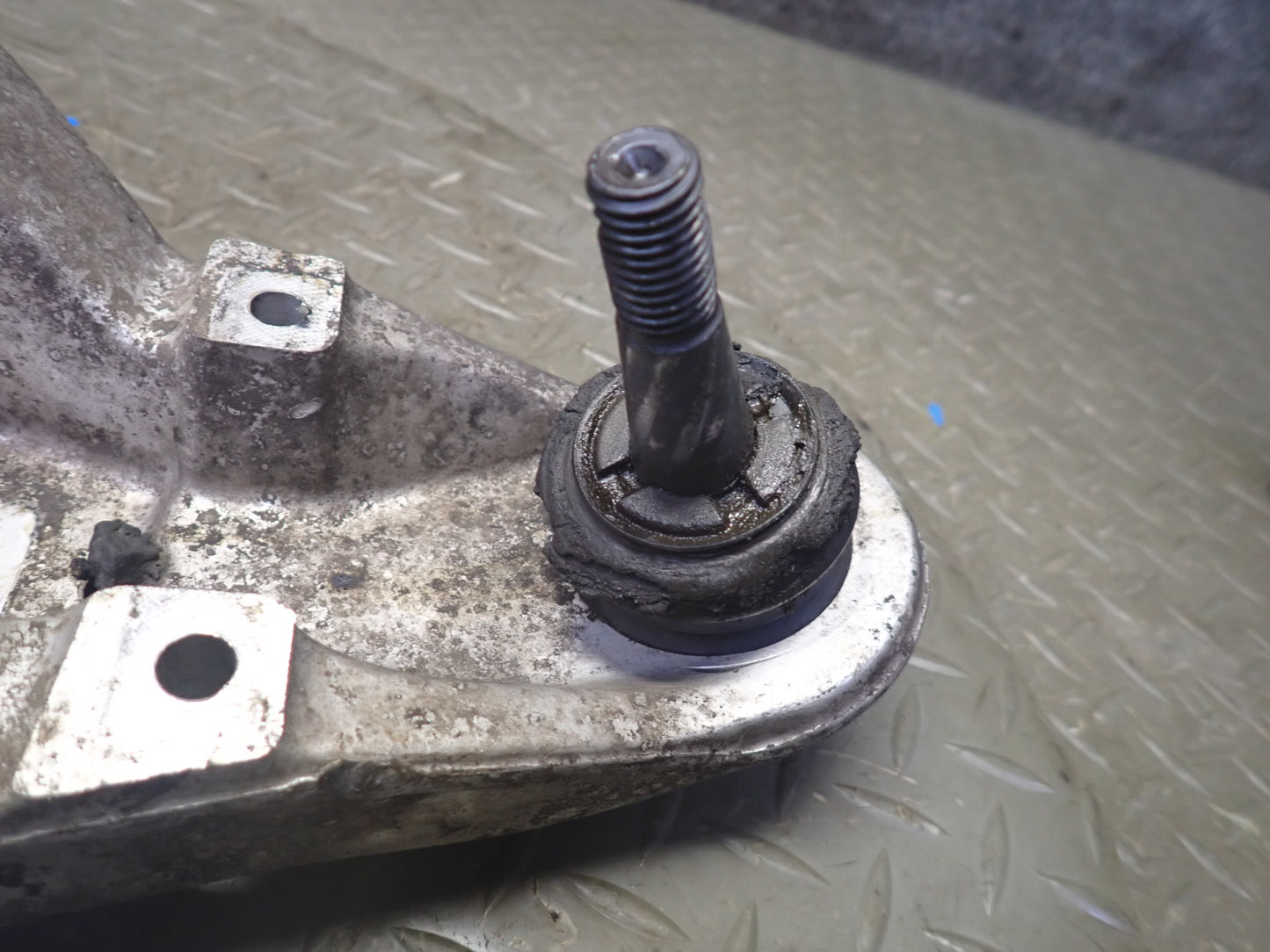 88-96 Chevrolet Corvette C4 Set of 2 Front Right Upper & Lower Control Arm OEM