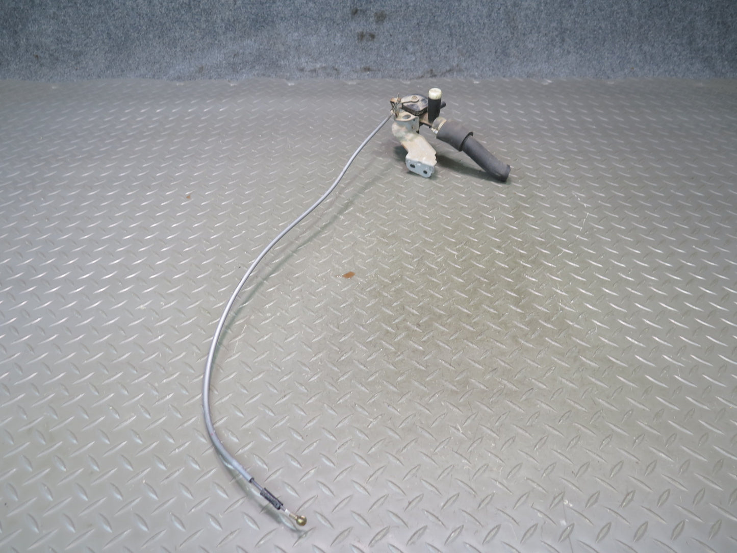 91-95 Toyota SW21L MR2 Heater Control Valve w Mount Bracket & Cable OEM